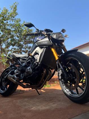 YAMAHA MT-09 